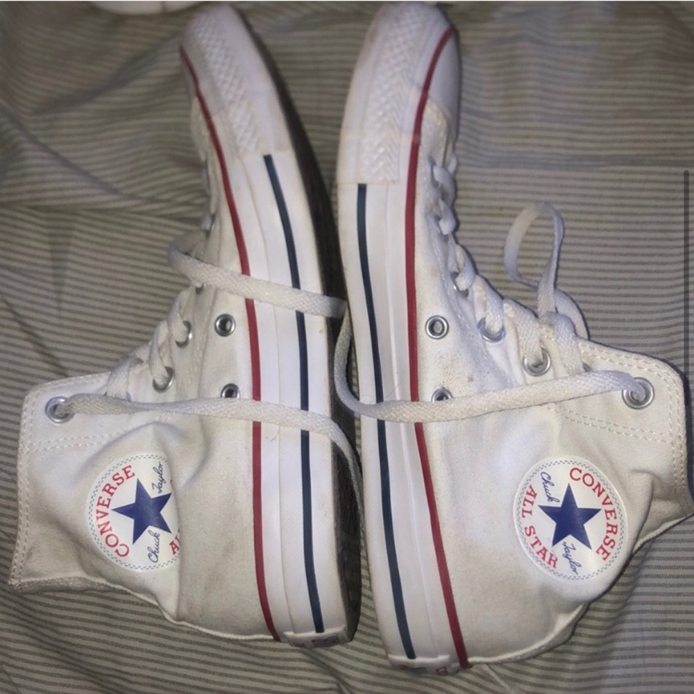 White Converse size 7.5